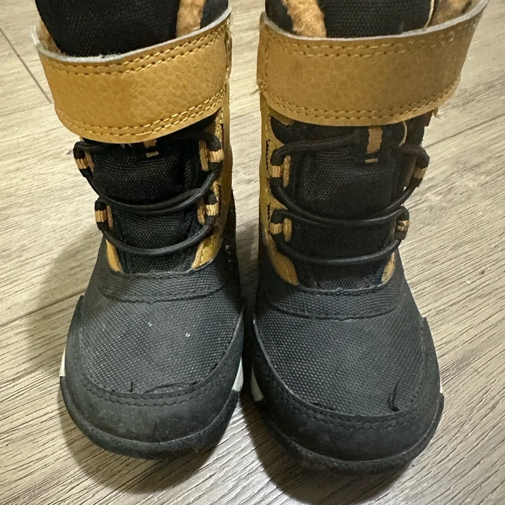 Merrell Little Kids toddler Unisex Yellow Black Snow Storm Waterproof Boot Sz 4